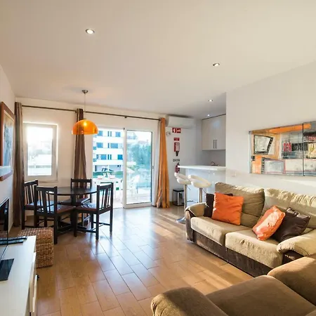 Apartment Feels Like Balcony Flat With Pool